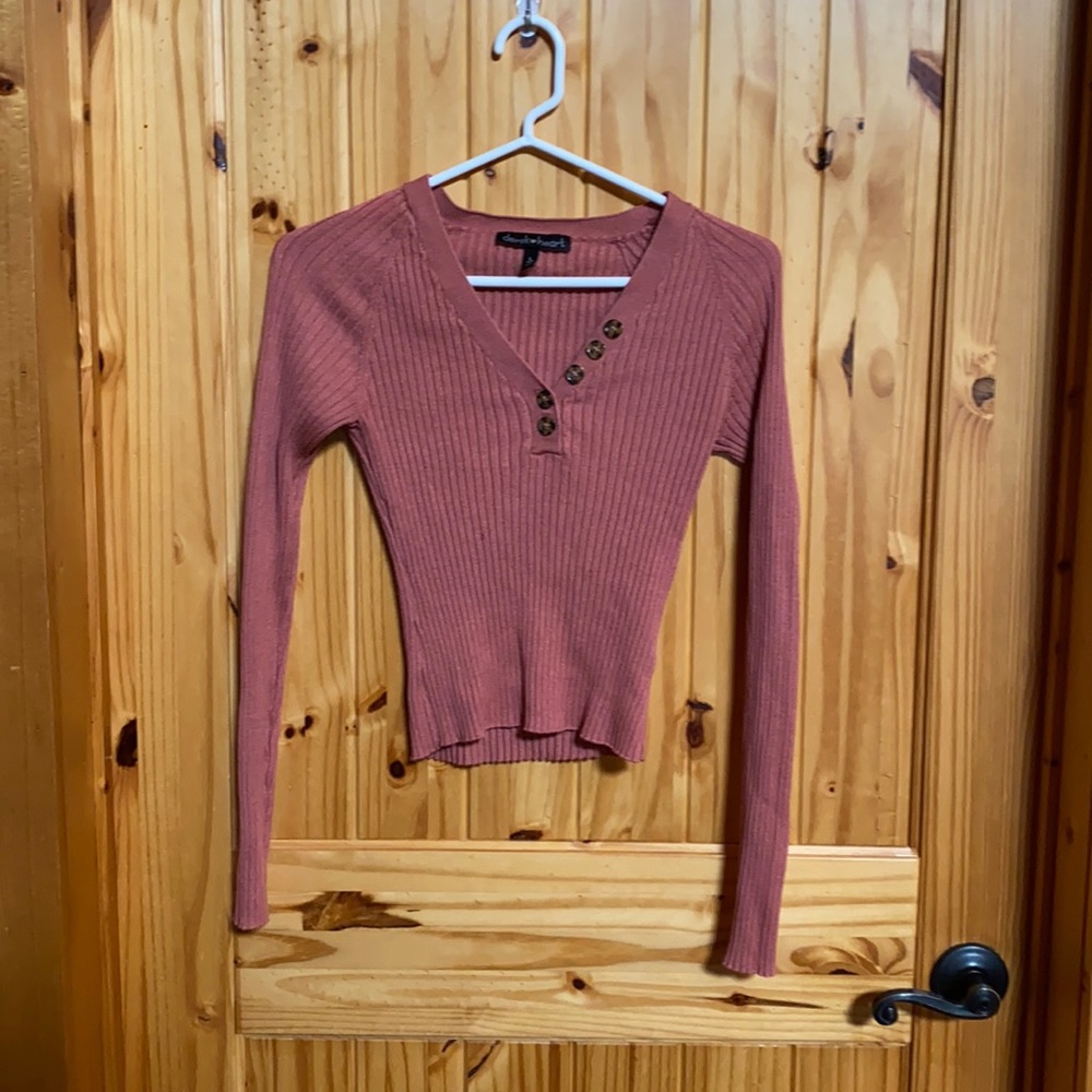 Long sleeve crop top